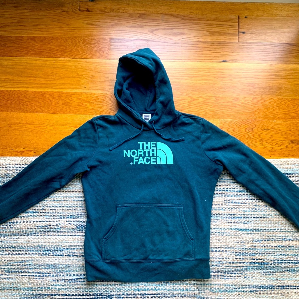 The North Face Women’s Sweatshirt